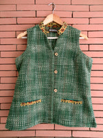 Load image into Gallery viewer, Nakshi Green Coloured Cotton Dobby Women&#39;s Nehru Jacket With Printed Collar
