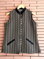 Load image into Gallery viewer, Nakshi Multicoloured Cotton Dobby Women&#39;s Nehru Jacket With Printed Collar &amp; Pockets
