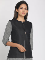 Load image into Gallery viewer, Nakshi Ketia Matka Sleevless Women&#39;s Tailored Jacket
