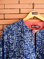 Load image into Gallery viewer, Women&#39;s Long Quilted Jacket
