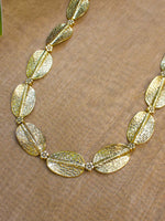 Load image into Gallery viewer, Handcrafted Gold metal oval shape necklace set
