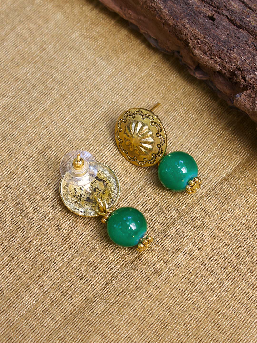 Traditional Handcrafted Green beads, pearl & gold metal betel leaf shape necklace set