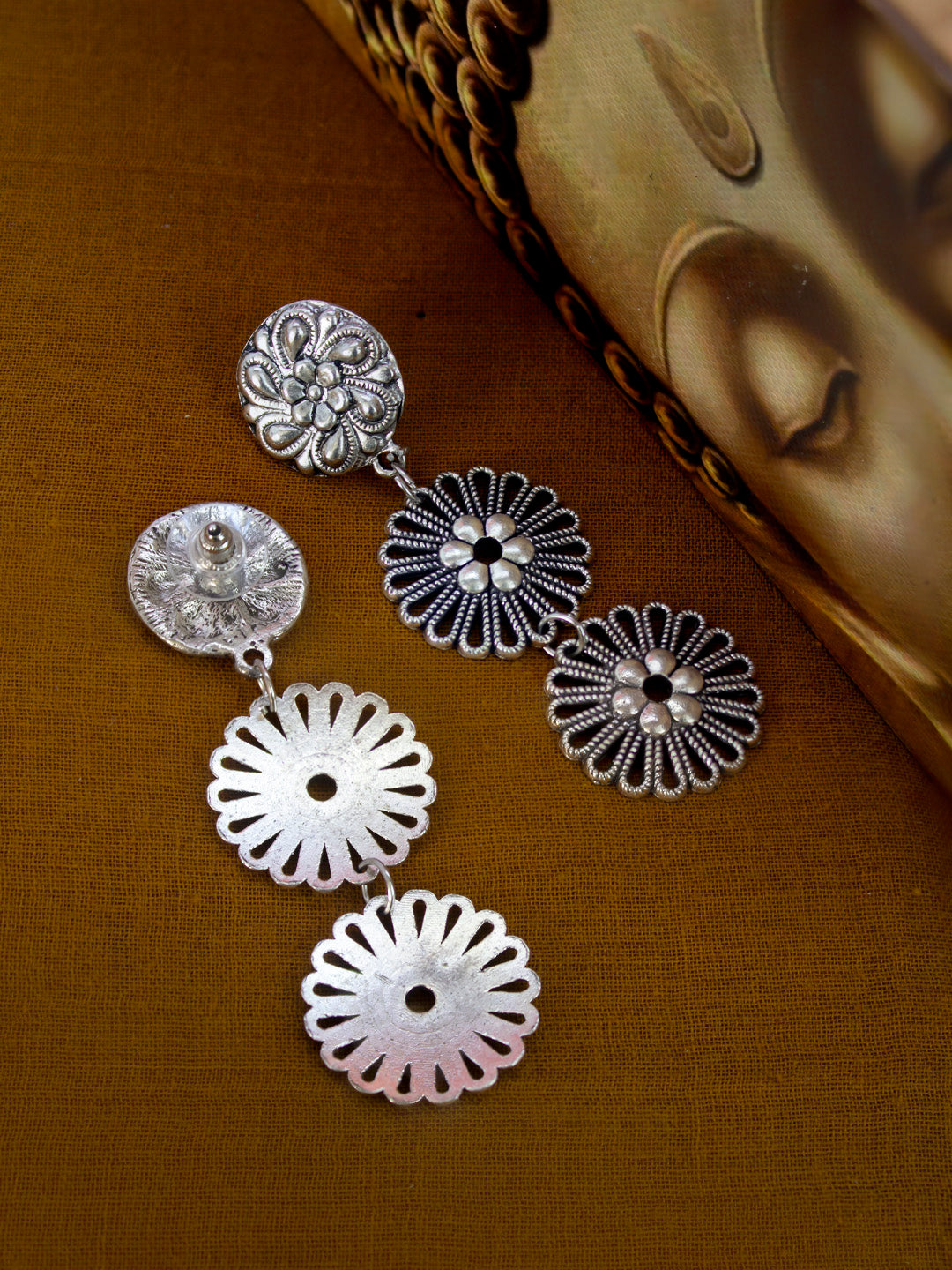 Nakshi Handcrafted German Silver Floral Shape Necklace Set