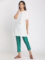 Load image into Gallery viewer, Pure chanderi green solid cropped pant
