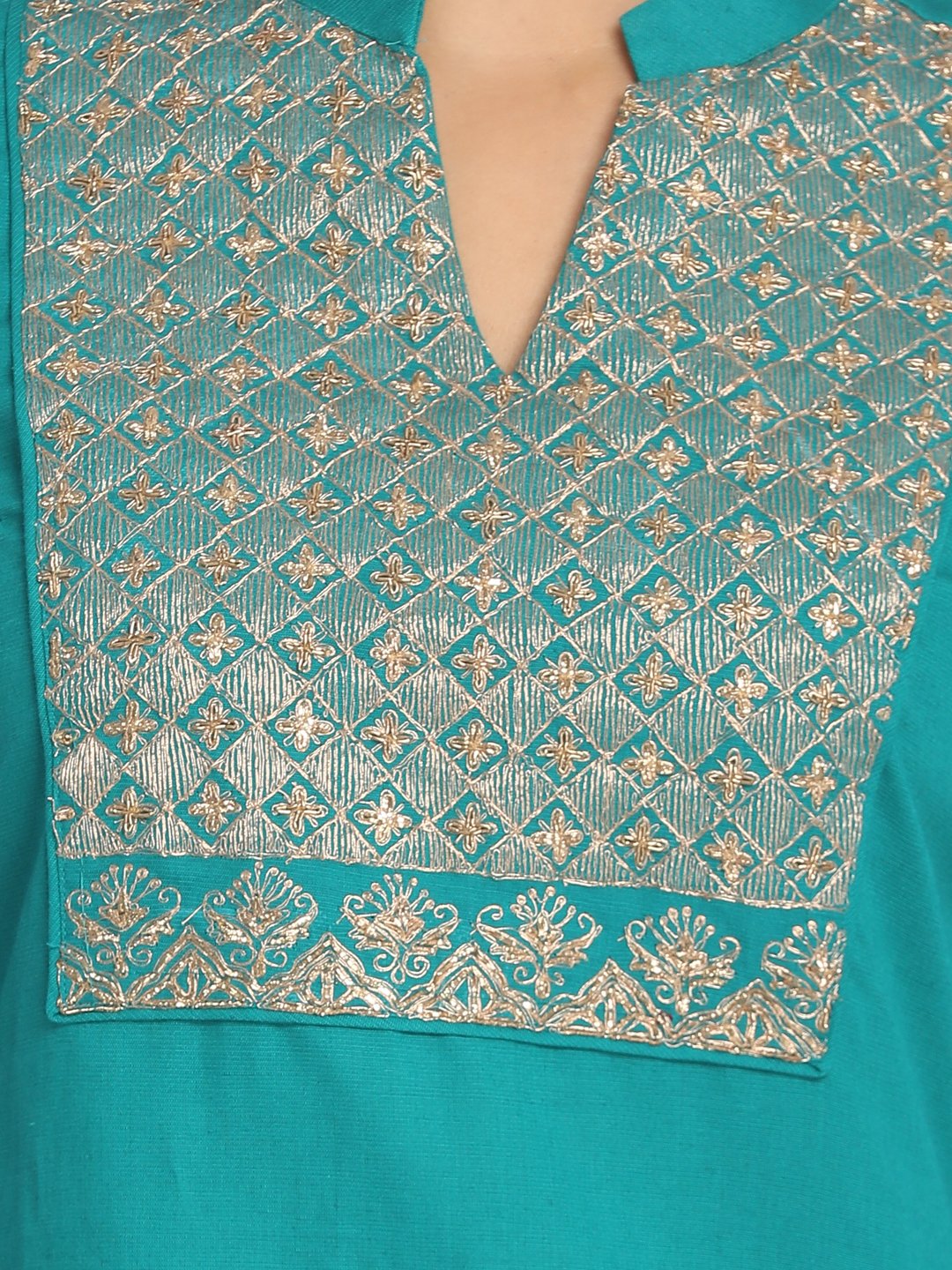 Nakshi Zari Embroidered Turquoise Blue Straight Long Kurti With Mask