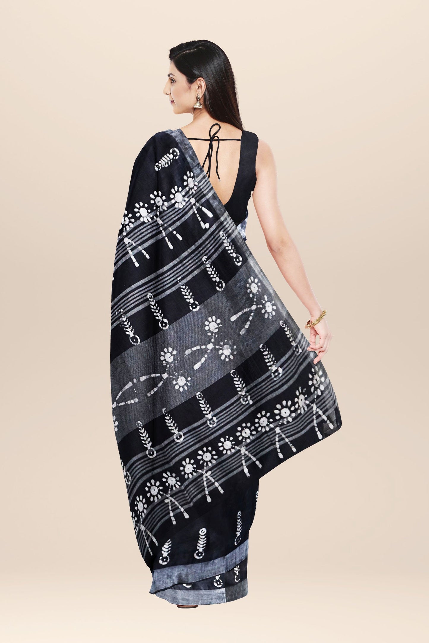 Nakshi Black Cotton Batik Printed Saree