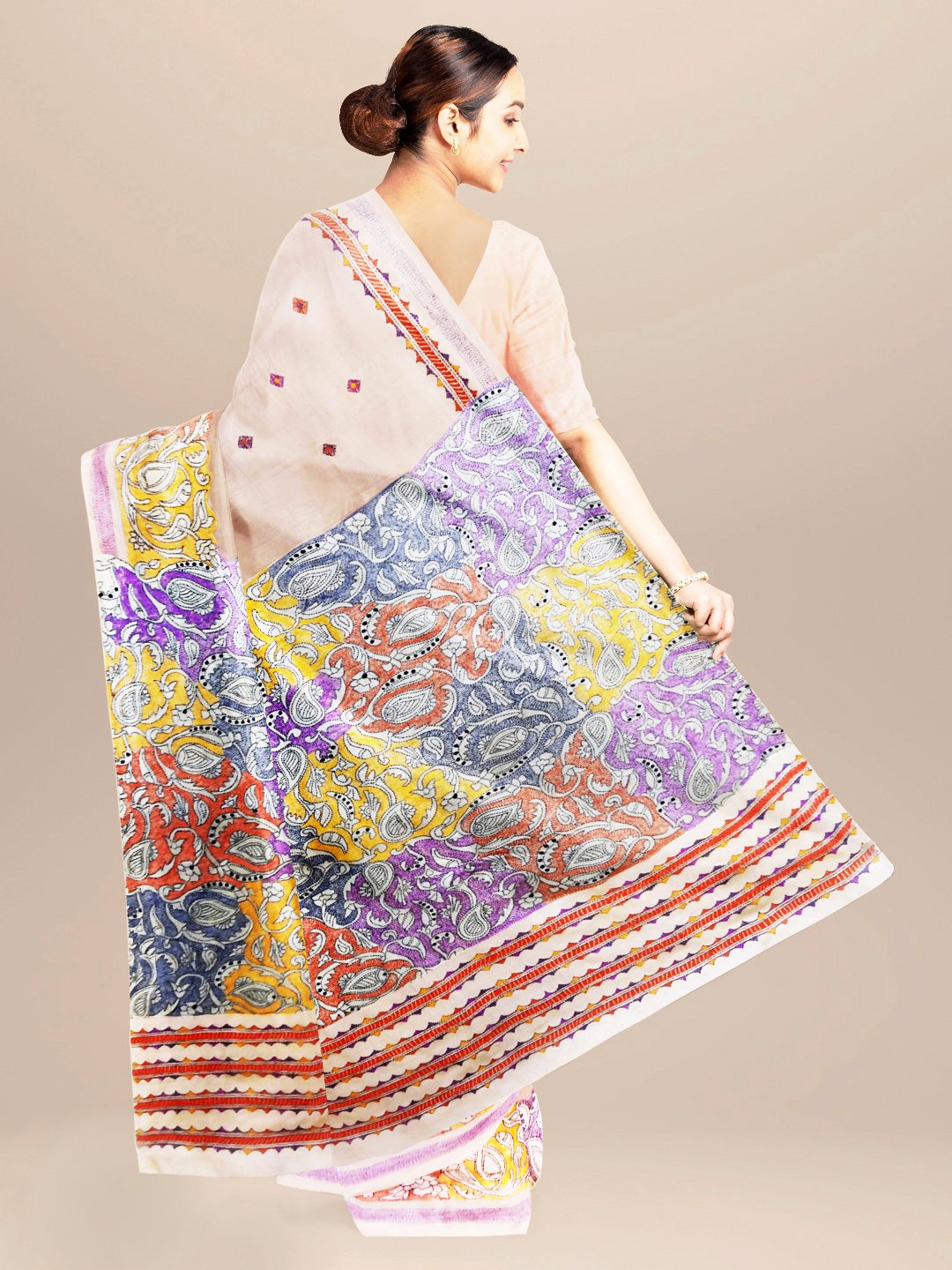 Nakshi Traditional Hand Embroided Kantha Stiched On Tussar Silk