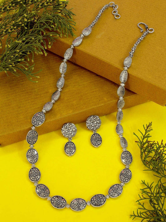 Nakshi Handcrafted German Silver Oval Shape Necklace Set